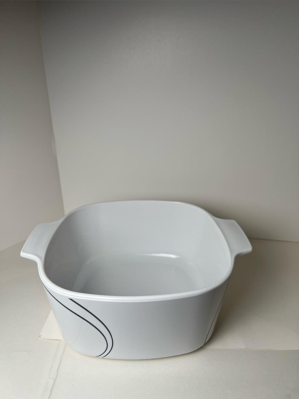 2.5 Quart Square Casserole
Simple Lines (Corelle)
by CORNING CORELLE